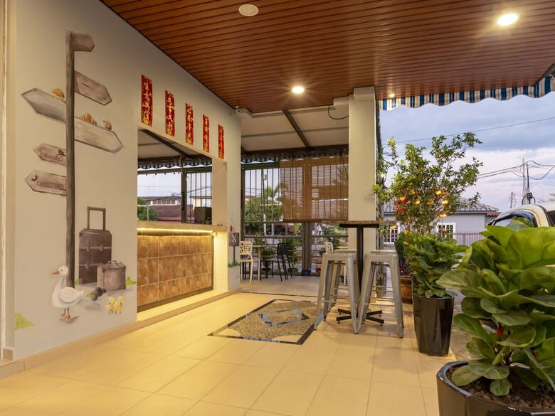 Oyo 778 Bmw 2 Hotel