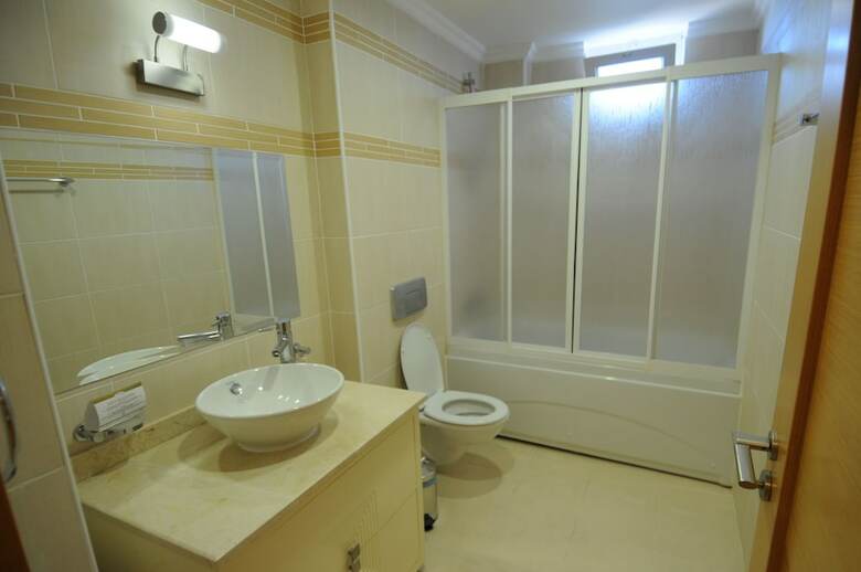 Hotel Gold City 3 Bedroom Villa 2