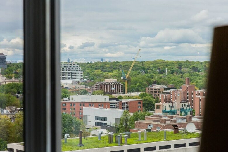 Apartamentos Luxury Yorkville Downtown Condo