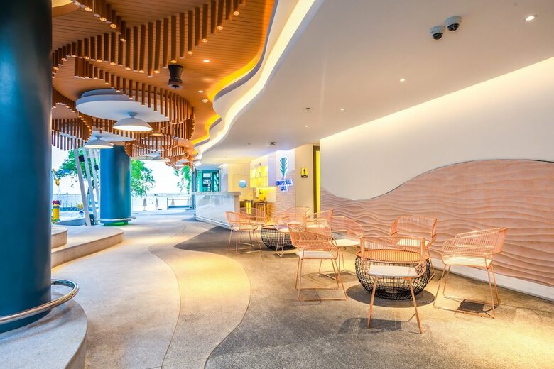 Hotel Centara Sonrisa Residences & Suites Sriracha