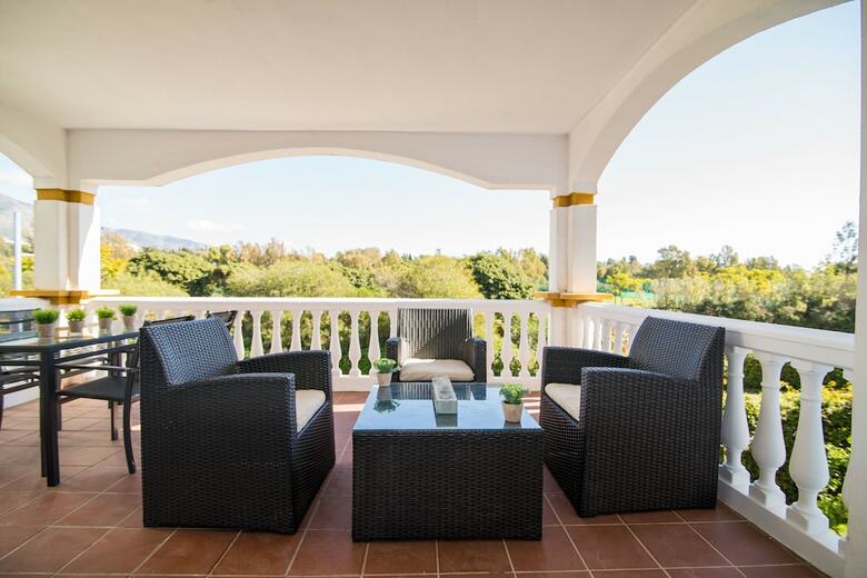 Apartamentos Letmalaga Dama de Noche