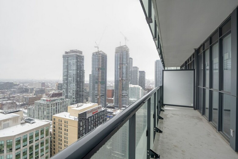 Apartamentos Galaxy Suites 300 Front Unit 3003