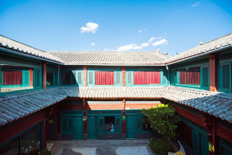 Posada Floral Hotel Lijiang Nanzhao Mansion