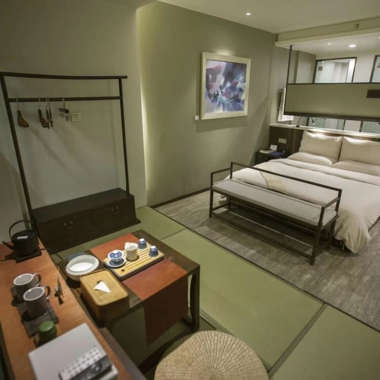 Floral Hotel Fenghuang Molan Riverview