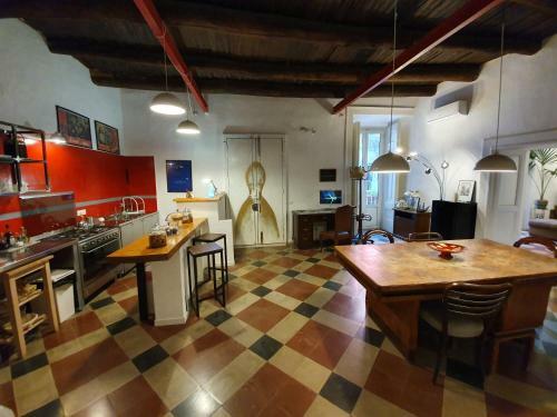Bed & Breakfast Spanish Palace Rooms, Apartment & Terrace