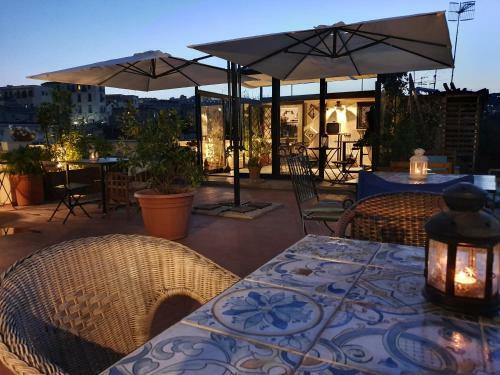 Bed & Breakfast Spanish Palace Rooms, Apartment & Terrace