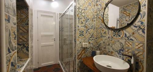 Bed & Breakfast Spanish Palace Rooms, Apartment & Terrace