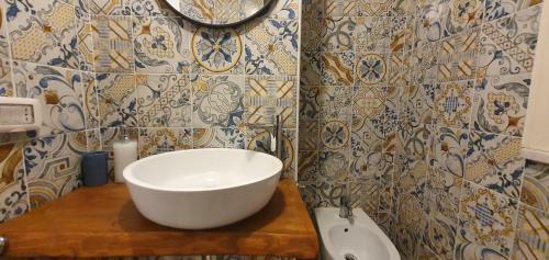 Bed & Breakfast Spanish Palace Rooms, Apartment & Terrace