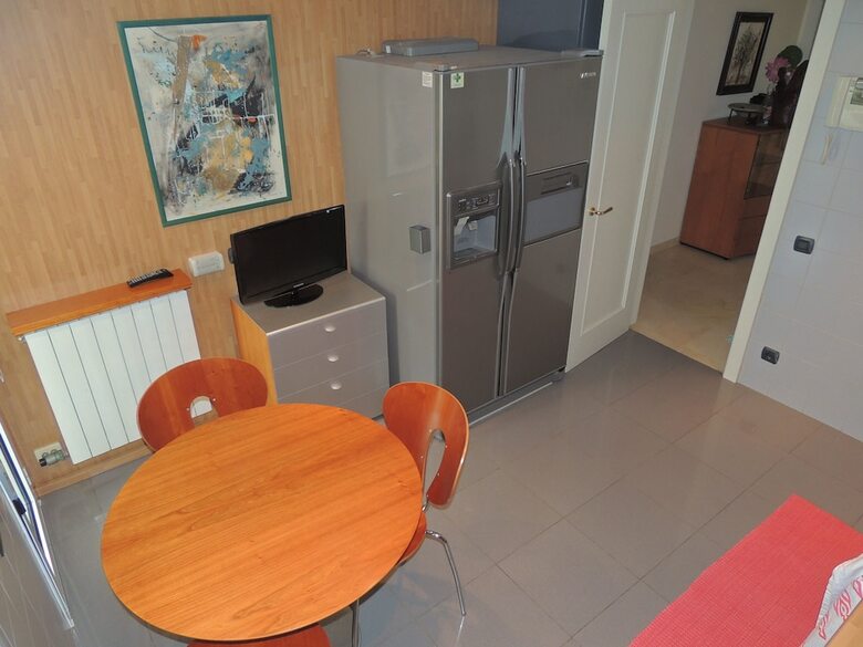 Deluxe Apartment By The Beach