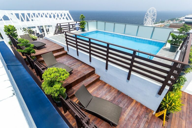 Hotel Microtel By Wyndham Mall Of Asia