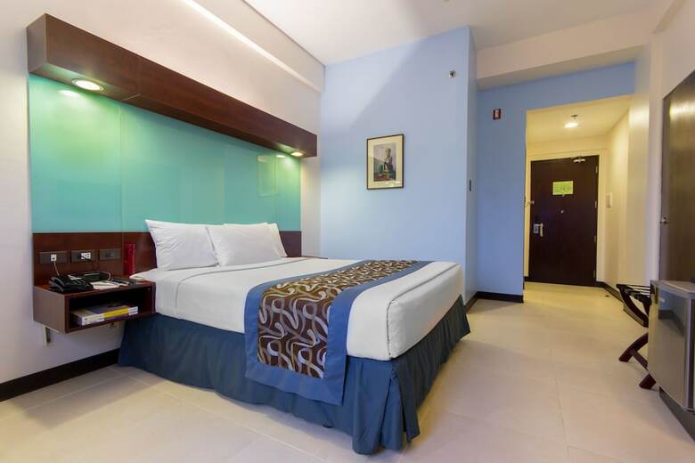 Hotel Microtel By Wyndham Mall Of Asia