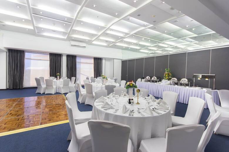 Hotel Microtel By Wyndham Mall Of Asia