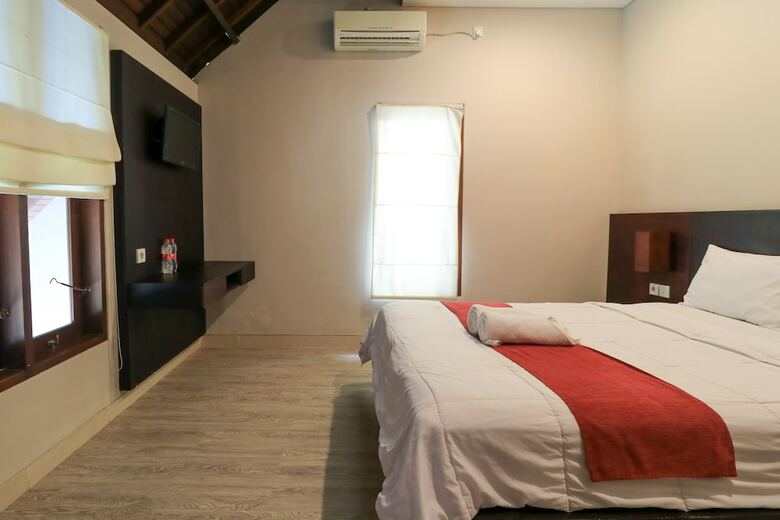 Hotel Akarsa Residence