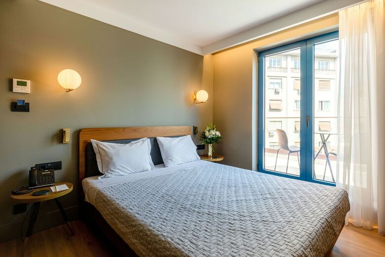 Hotel Bob W Eolou