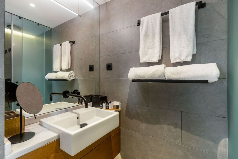 Hotel Bob W Eolou