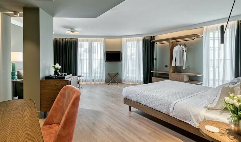 Hotel Bob W Eolou