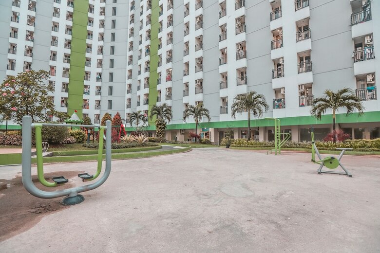 Hotel Oyo 498 Green Lake View Ciputat