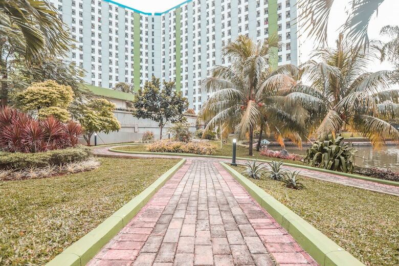 Hotel Oyo 498 Green Lake View Ciputat