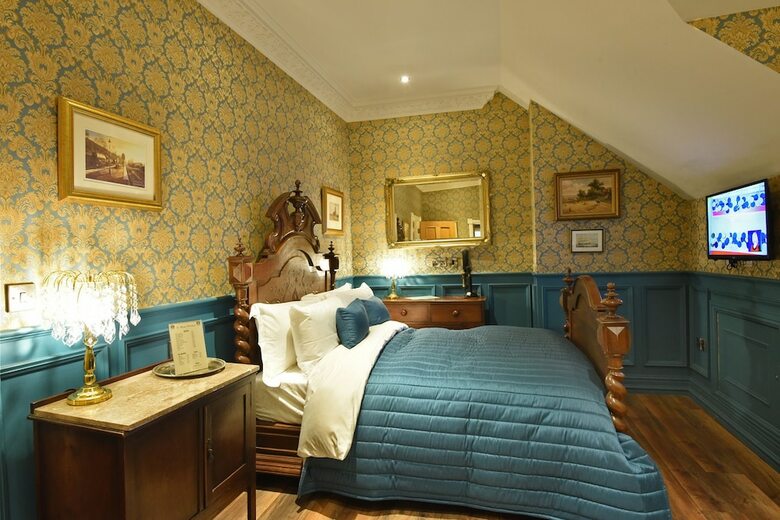 Hotel The Aston Tavern