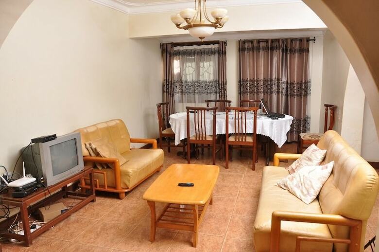 Bukoto Guest House And Apartments