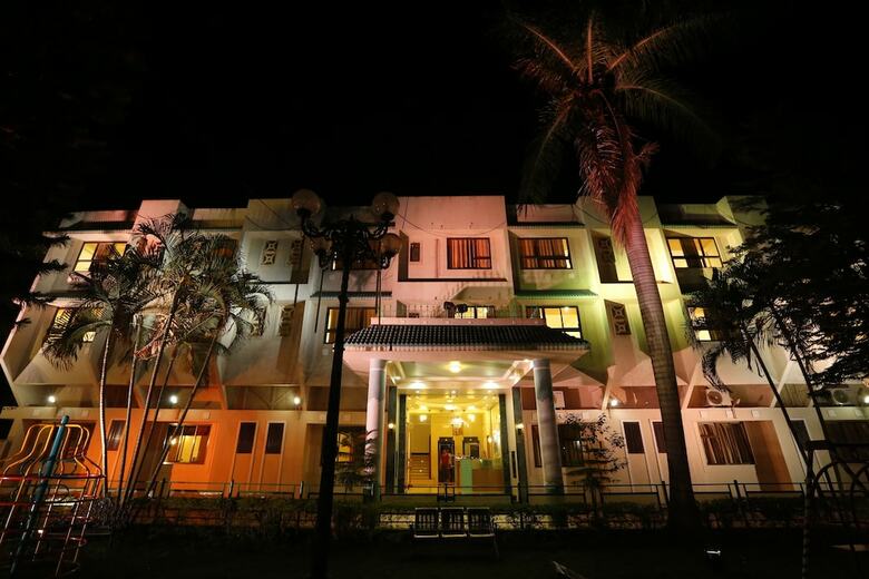Hotel Ravi Kiran