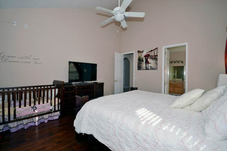 Formosa Gardens 220794