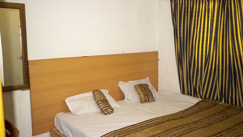 Gulf Suites Hotel