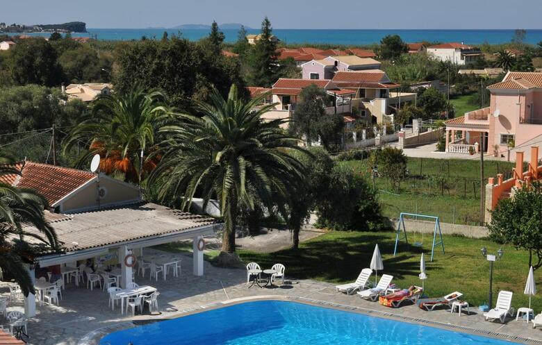 Aparthotel Tzilios Studios