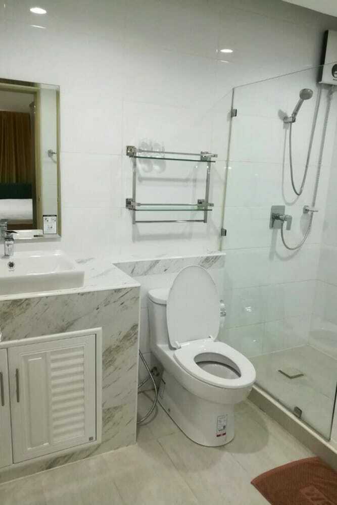 Hotel Le Vanvarothai Saladaeng Residence