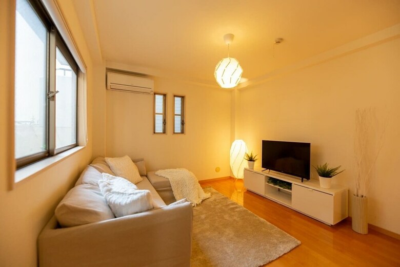 Station & White Osaka Station 4br Luxury House