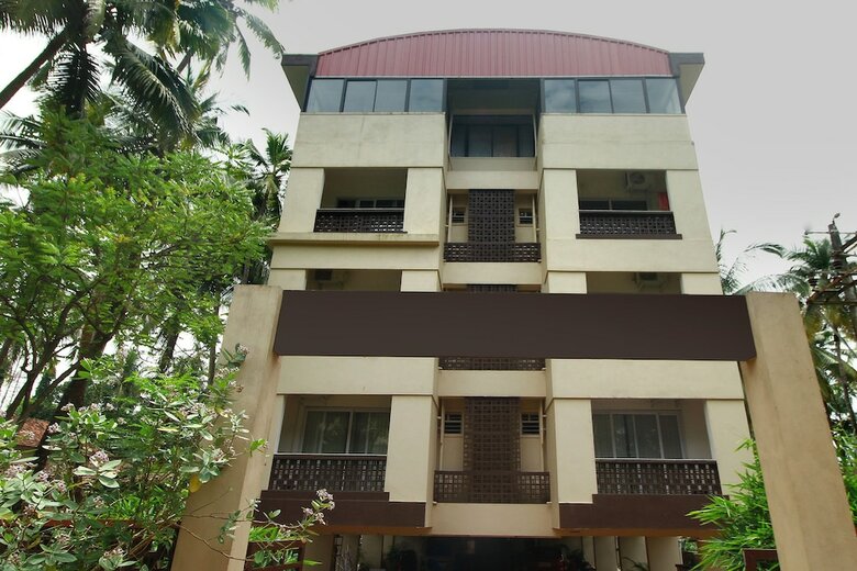 Hotel Oyo 22276 Sujitha Service Apartments