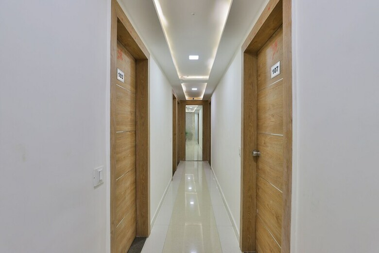 Oyo 18485 Hotel Lincoln
