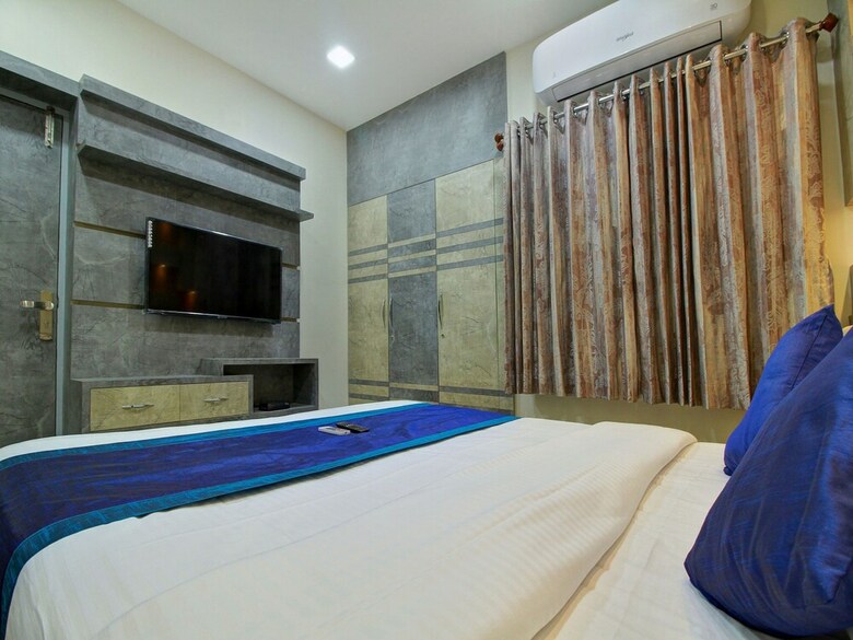 Hotel Oyo 15442 Mahalakshmi Suites