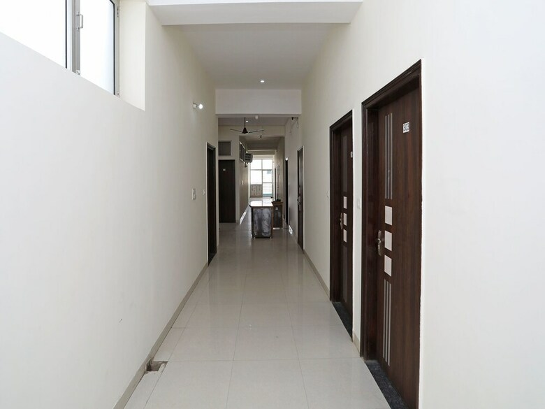 Hotel Oyo 14634 Star Guest House