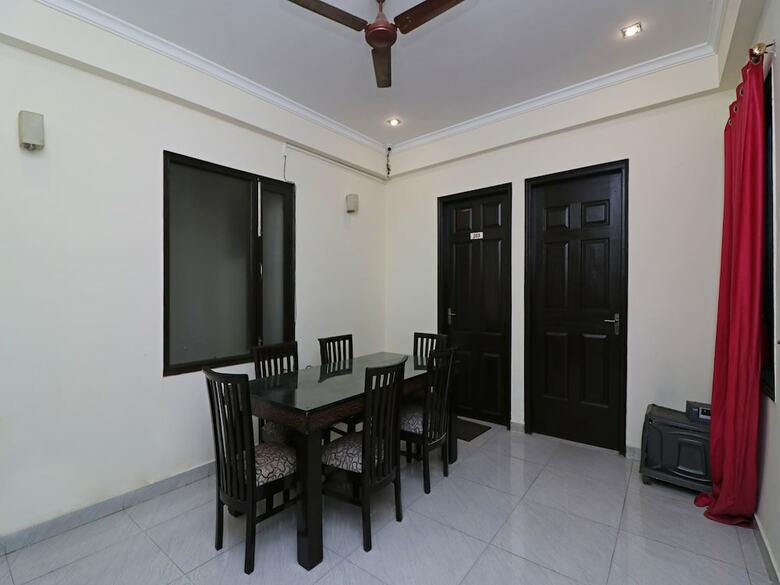 Hotel Oyo 15685 The Grace Room