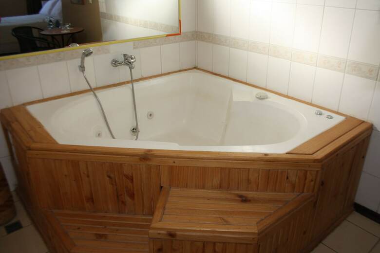 Tikay Suite Hotel