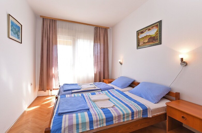 Apartment 74