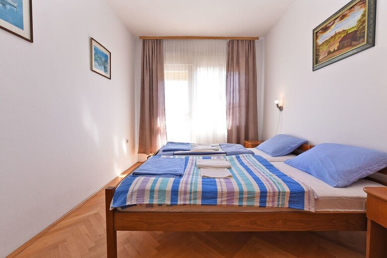 Apartment 74