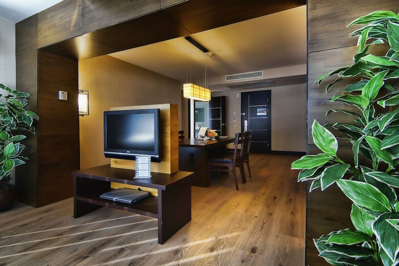 Limak Lara Deluxe Hotel & Resort