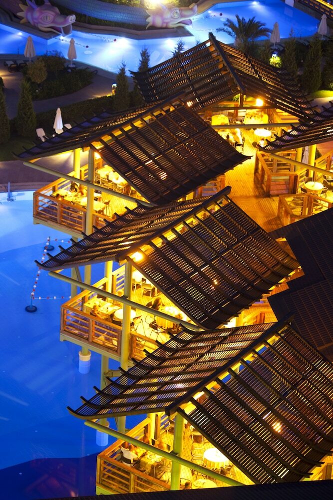 Limak Lara Deluxe Hotel & Resort