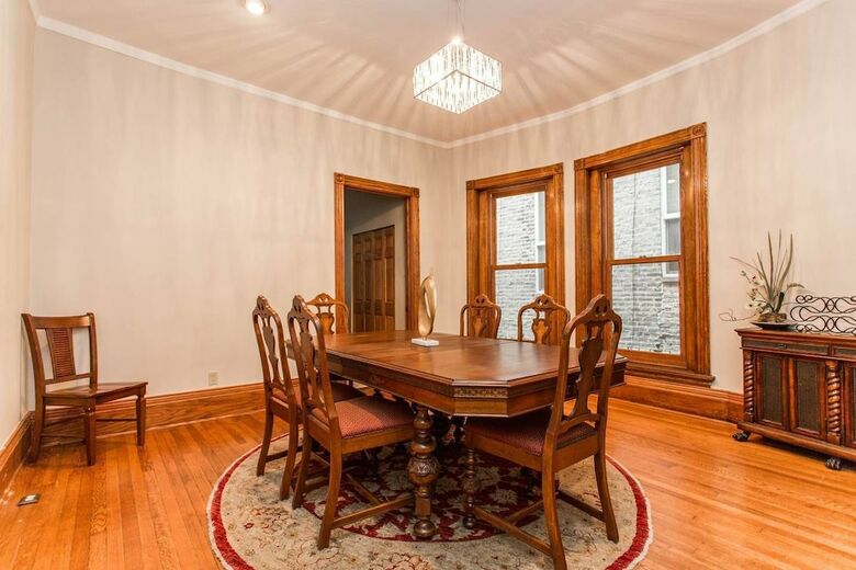 Safe Spacious Mansion Indowntown