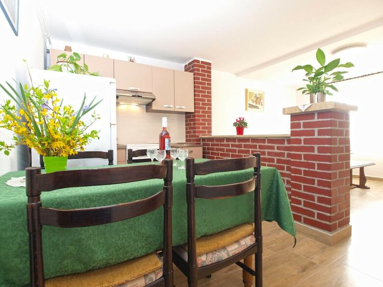 Apartment 604