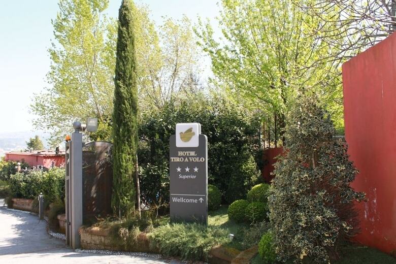 Hotel Tiro A Volo