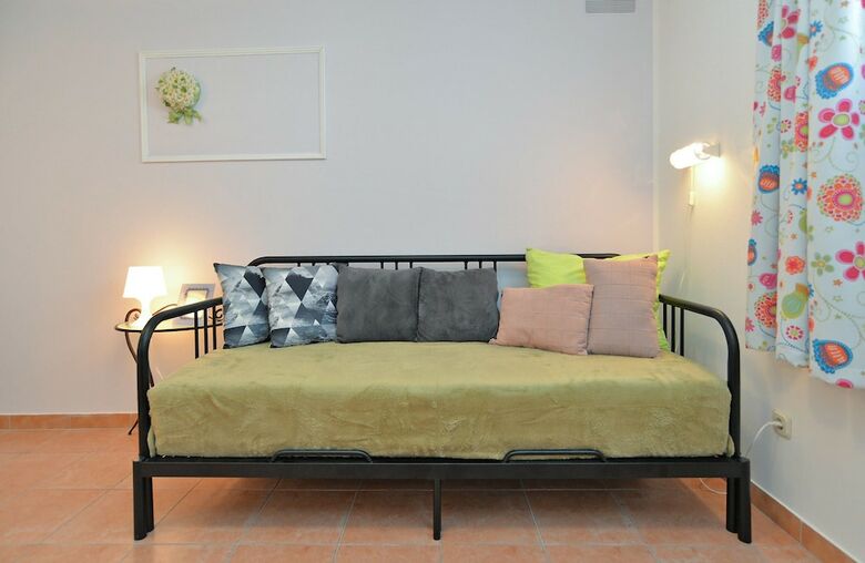 Apartment 669