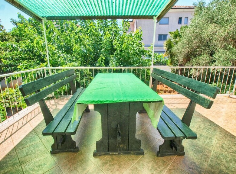 Apartment 1457