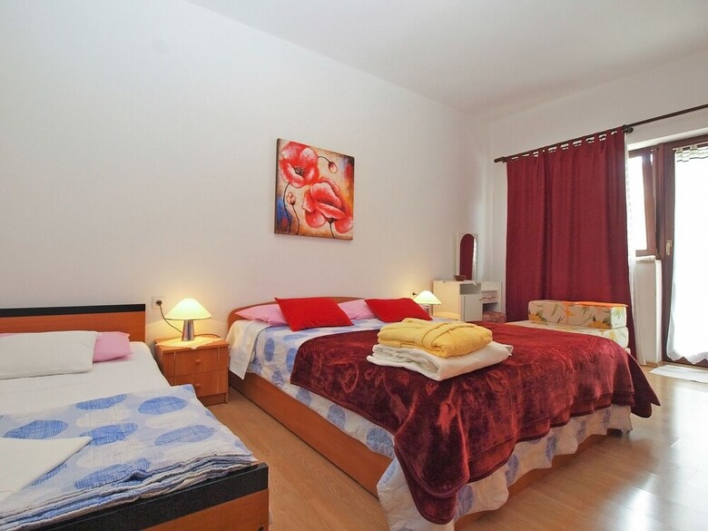 Apartment 1569