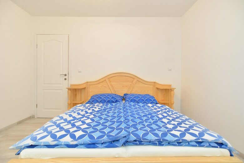 Apartment 1739