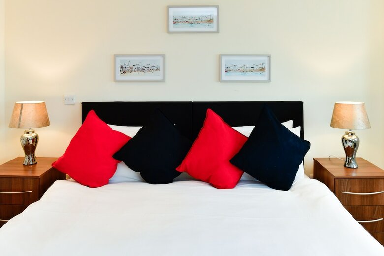 Apartamentos Just Stay Wales - Meridian Wharf