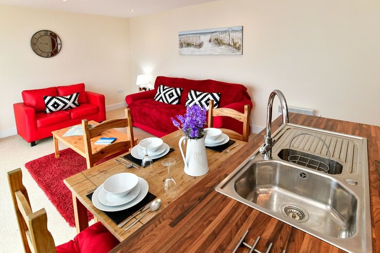 Apartamentos Just Stay Wales - Meridian Wharf