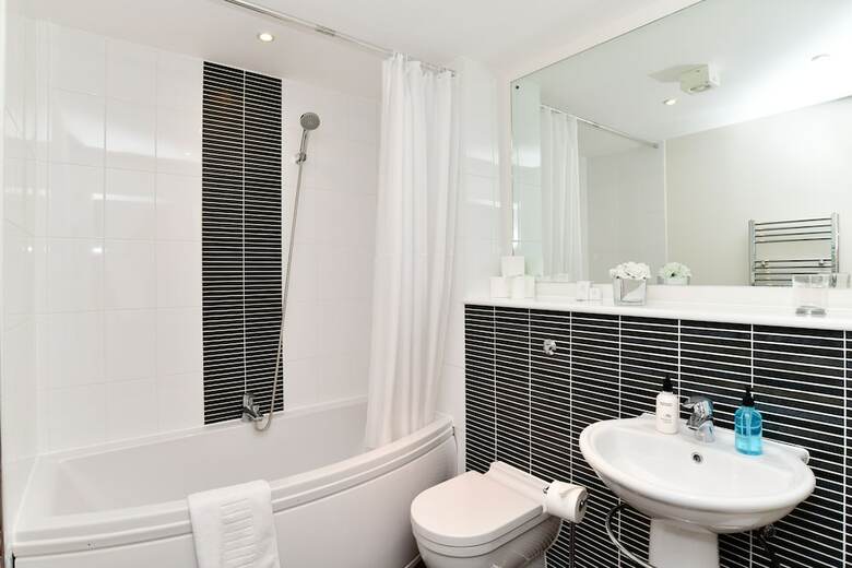 Apartamentos Just Stay Wales - Meridian Wharf